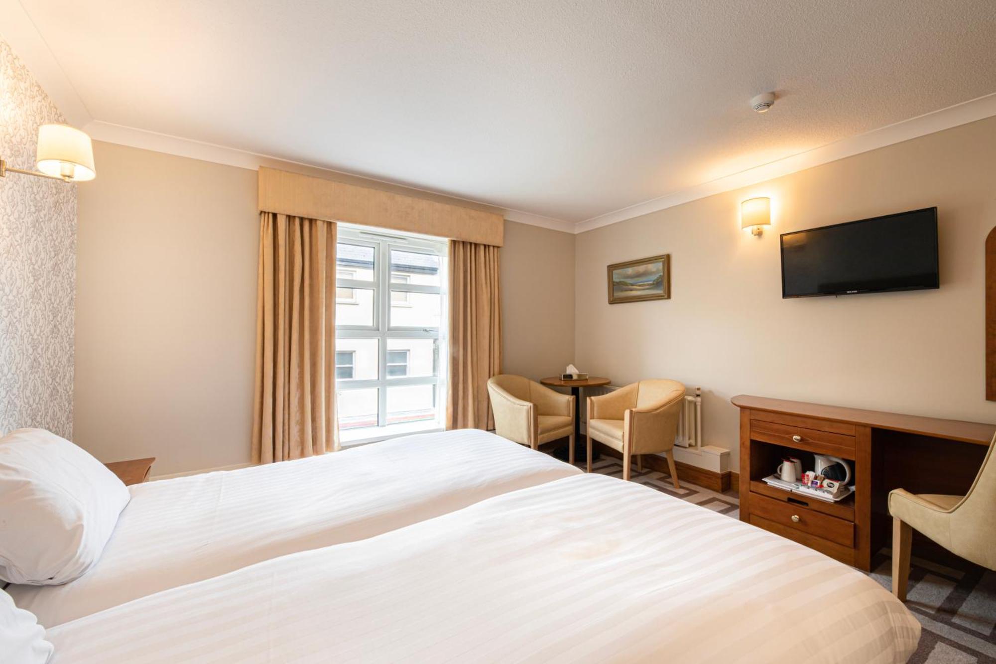 Ballina Manor Hotel Habitación foto